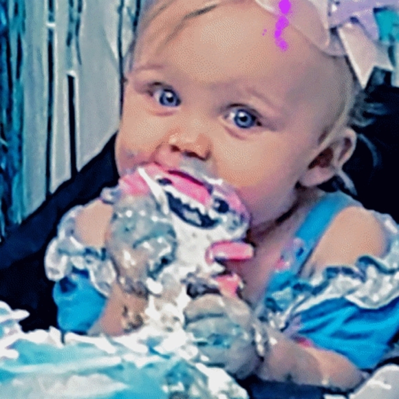 Meet your Posher, Brenda - Picture 6 of 6